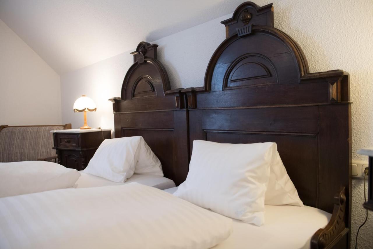 Blaue Traube Hotel บาดเอาส์ซี ภายนอก รูปภาพ